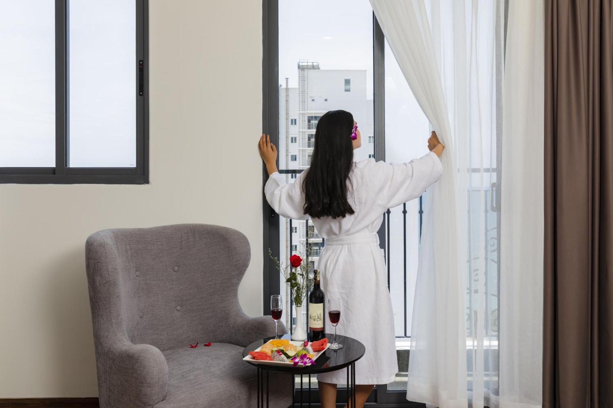 Khách sạn Daphovina Nha Trang